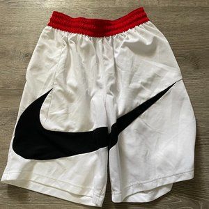 Mens athletic shorts